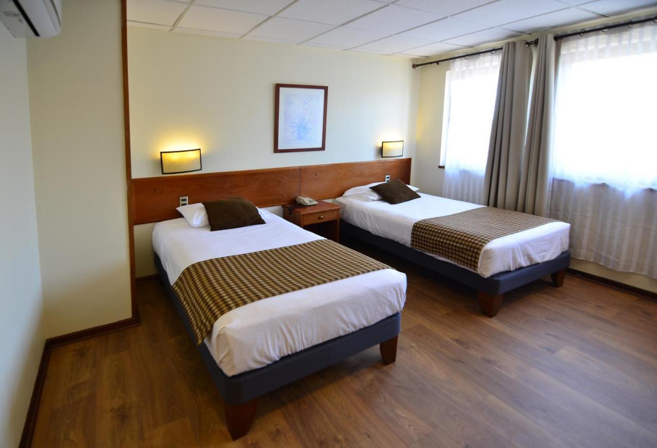 Tur Hotel Santiago Luaran gambar
