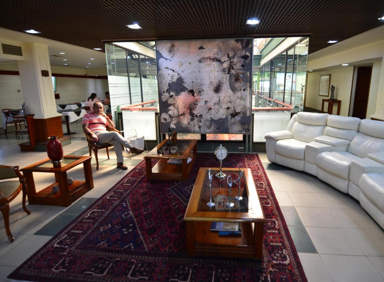 Tur Hotel Santiago Luaran gambar