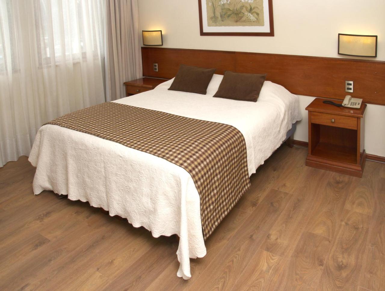 Tur Hotel Santiago Luaran gambar
