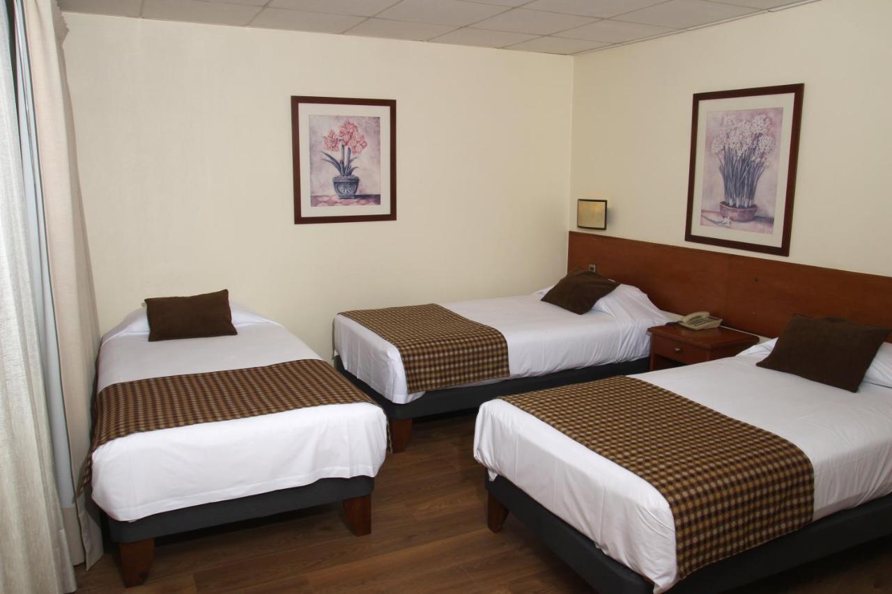 Tur Hotel Santiago Luaran gambar